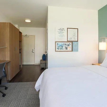 Element By Marriott Ontario-3